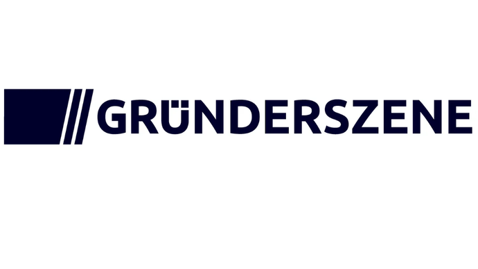 Das Bild zeigt das Wort GRÜNDERSZENE in fetten, dunkelblauen Großbuchstaben neben einem dunkelblauen Quadrat mit drei weißen diagonalen Linien darin auf weißem Hintergrund.